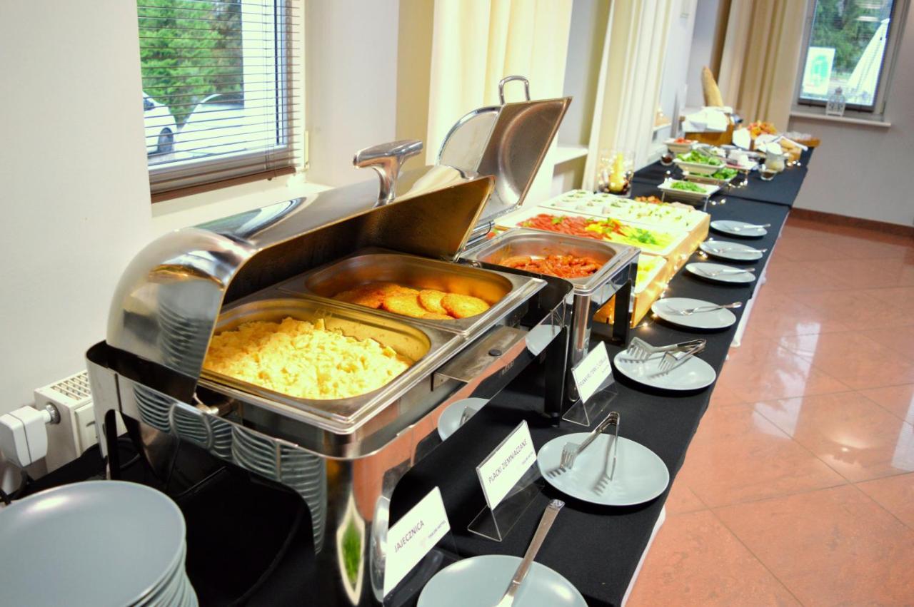 Tailor Hotel Sport & Conference Моронґ Екстер'єр фото