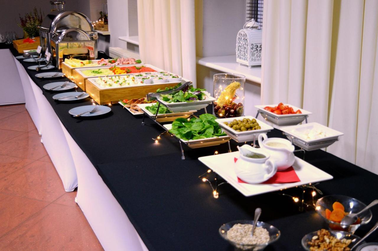 Tailor Hotel Sport & Conference Моронґ Екстер'єр фото