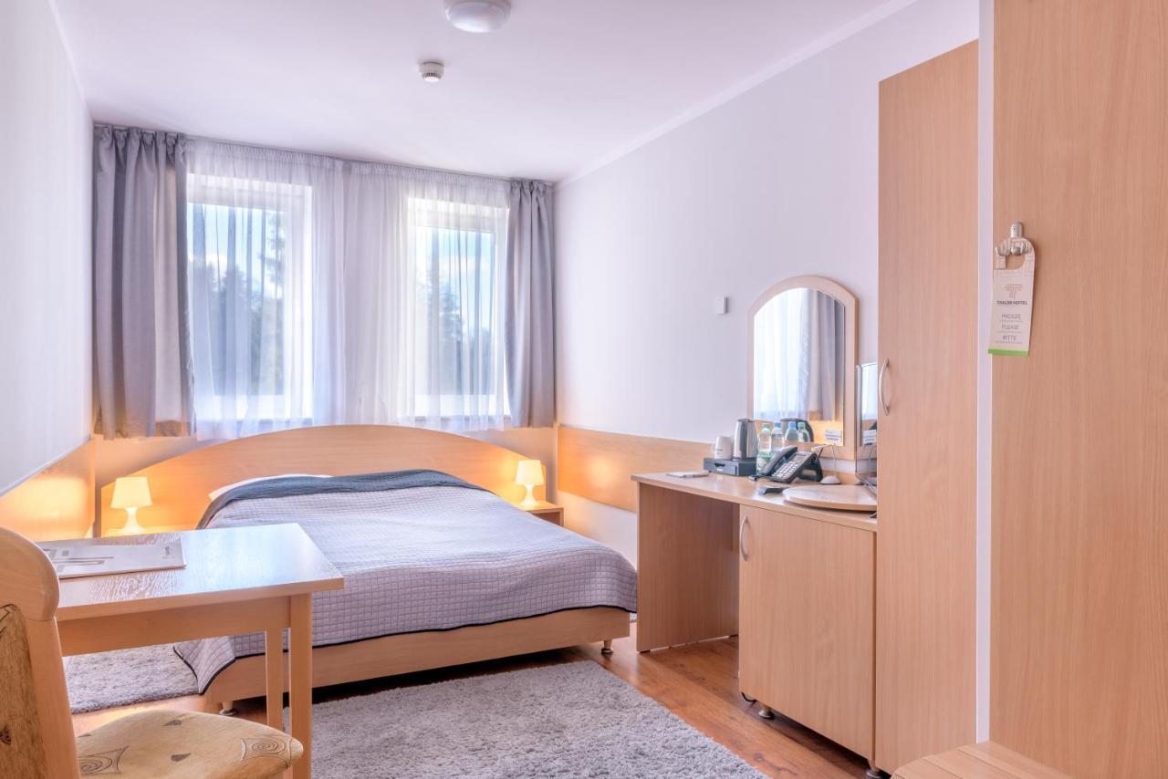 Tailor Hotel Sport & Conference Моронґ Екстер'єр фото