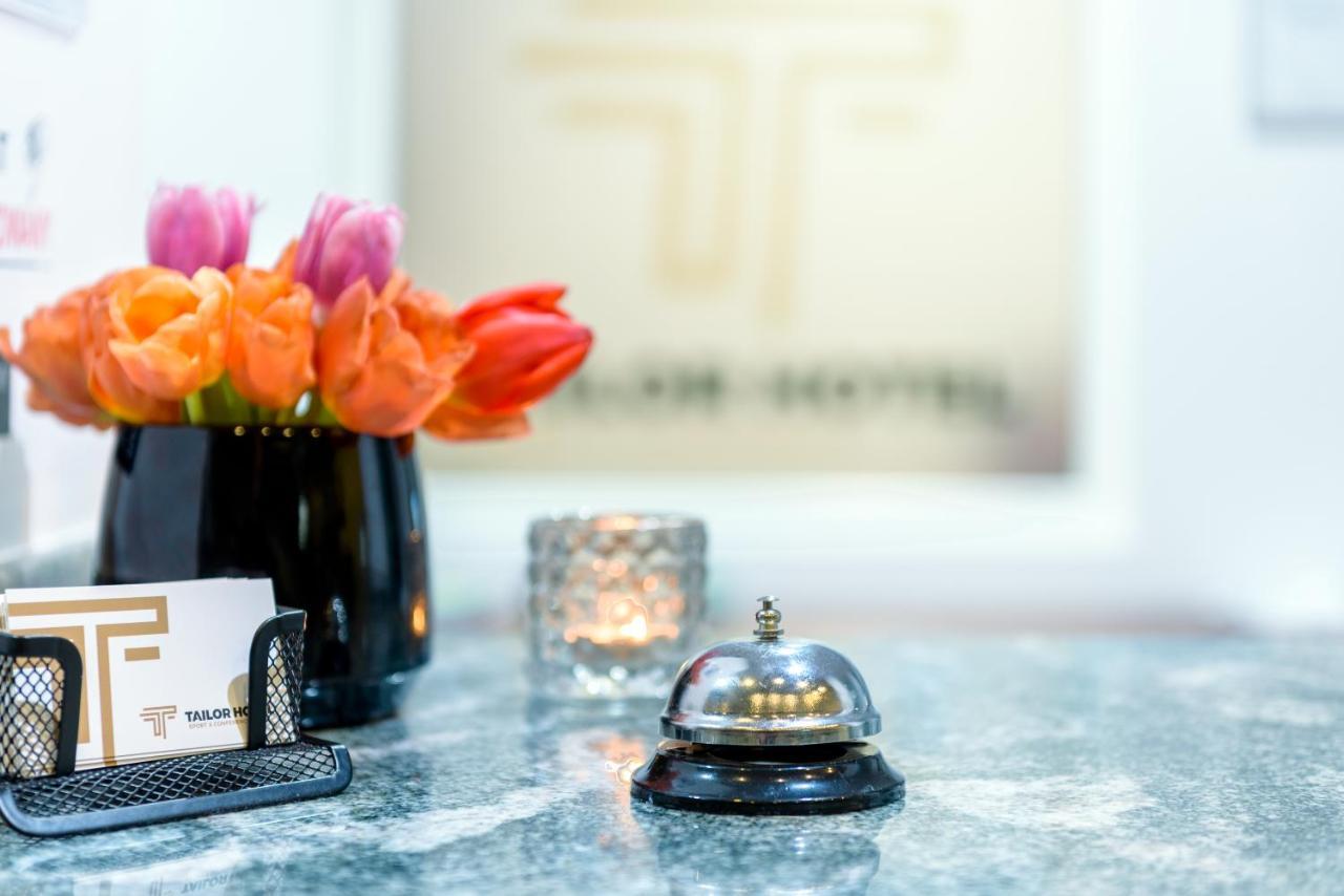 Tailor Hotel Sport & Conference Моронґ Екстер'єр фото