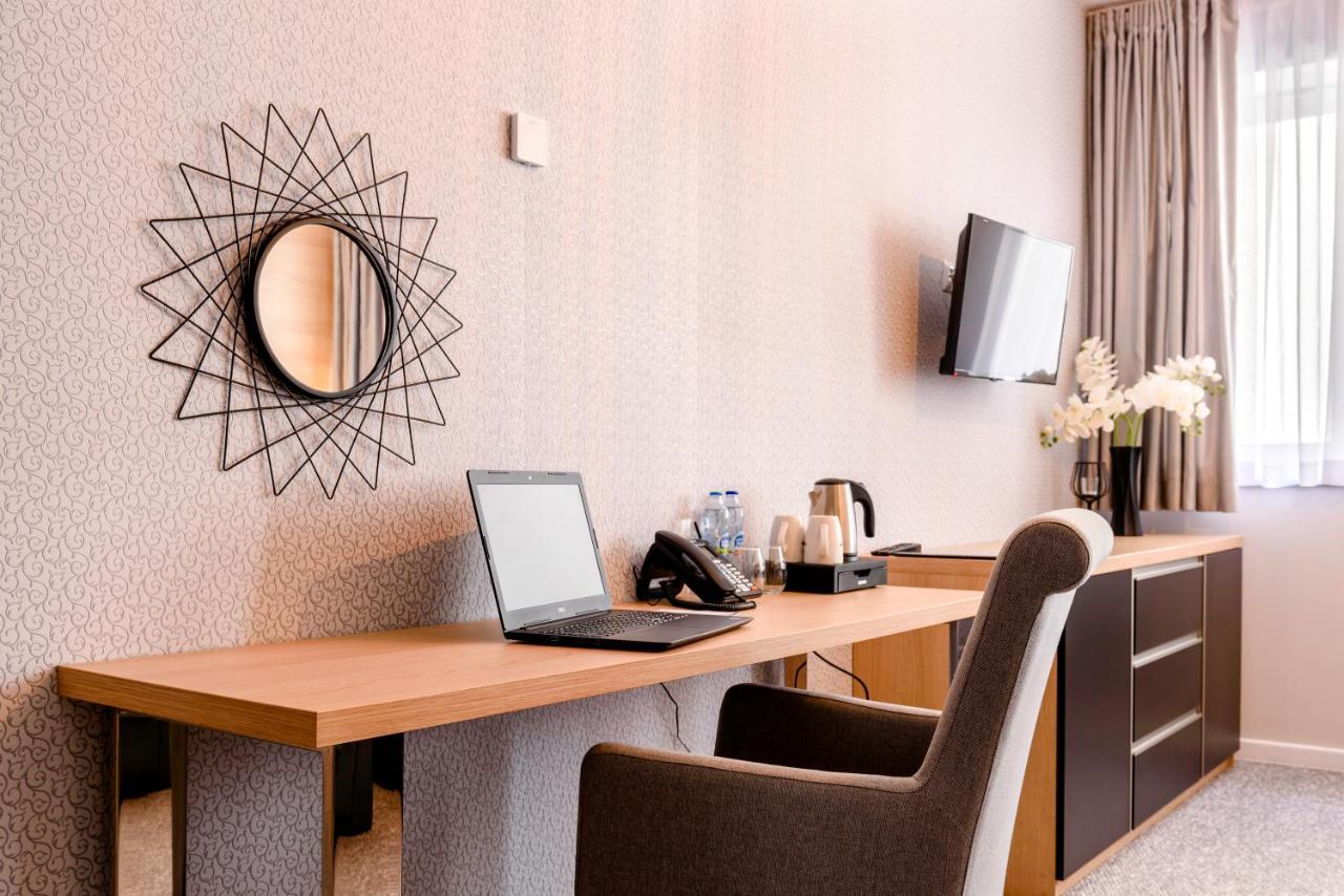 Tailor Hotel Sport & Conference Моронґ Екстер'єр фото
